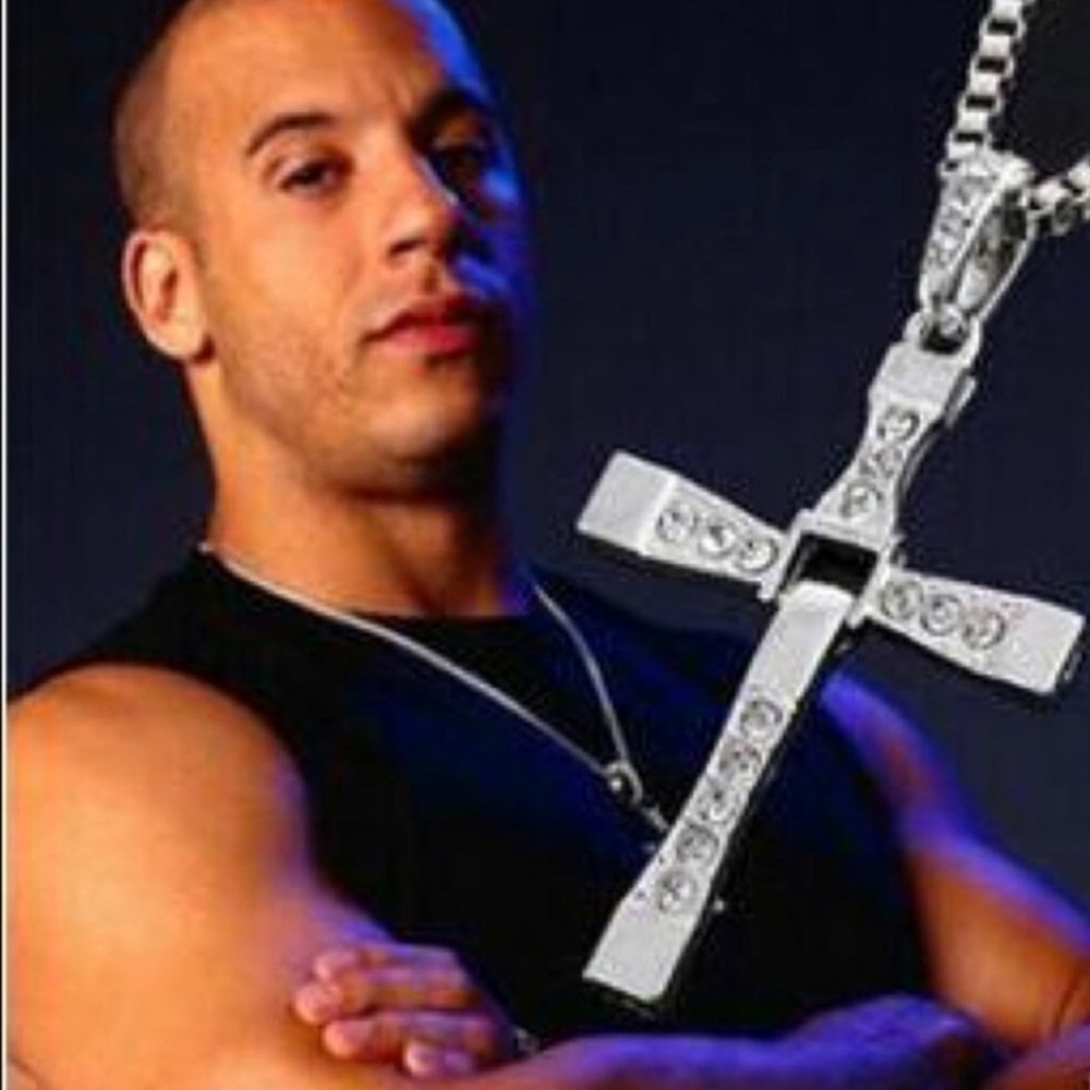 Silver Men's Cross Necklace - Picture 1 of 8